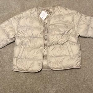 Lightweight down jacket